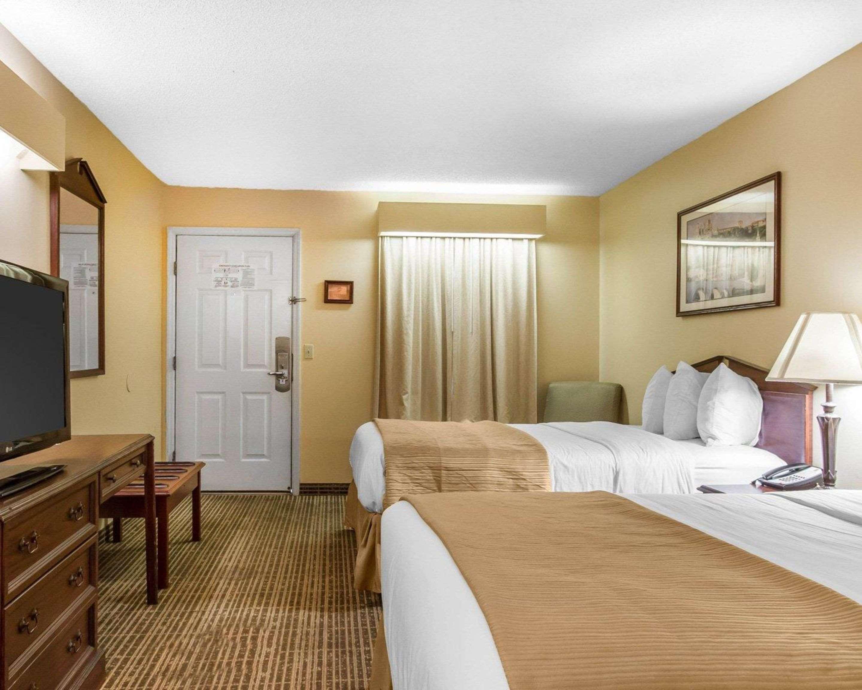 Baymont By Wyndham Selma Hotel Luaran gambar