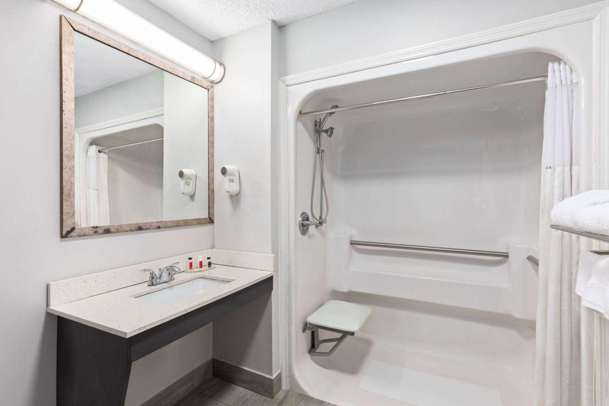 Baymont By Wyndham Selma Hotel Luaran gambar